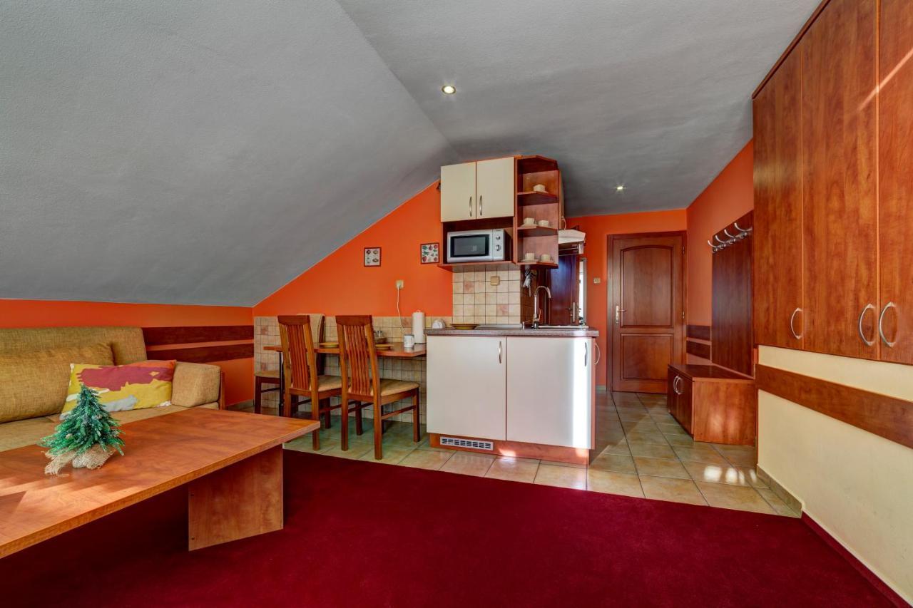 Apartmanovy Dom Slniecko Žiar Exterior foto