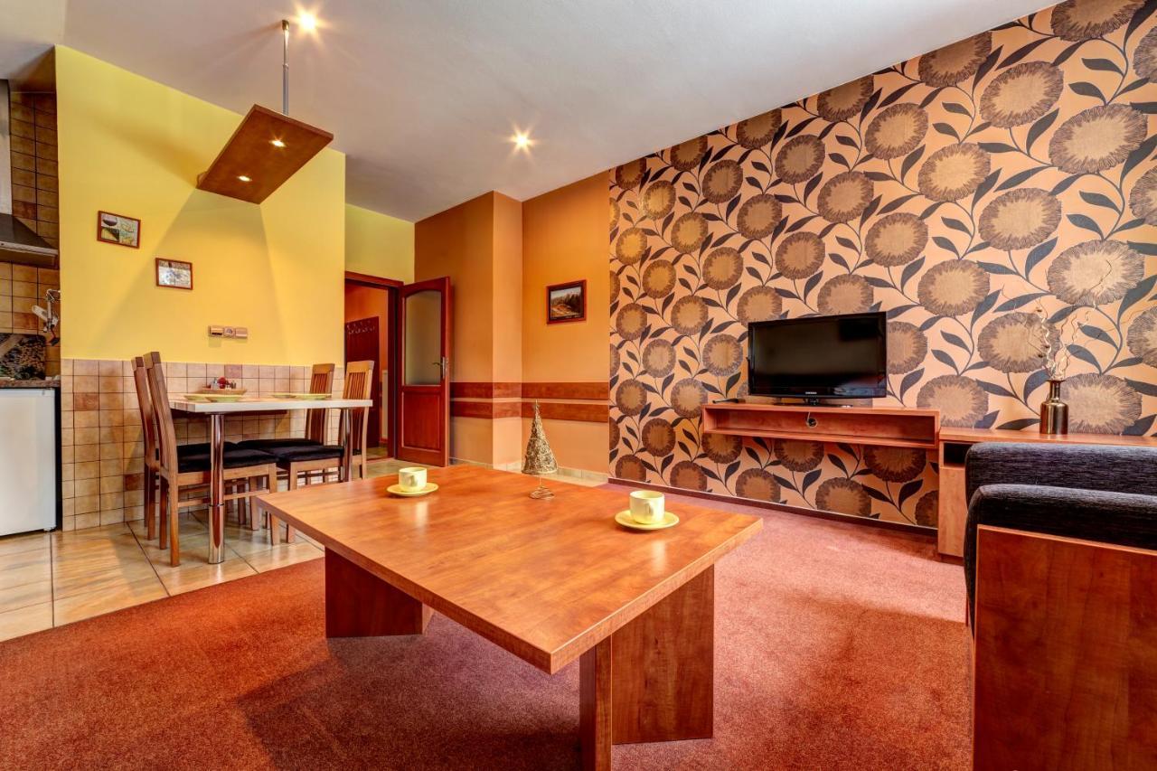 Apartmanovy Dom Slniecko Žiar Exterior foto